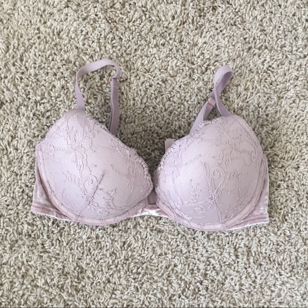 Victoria's Secret lavender dream angle 32D bra